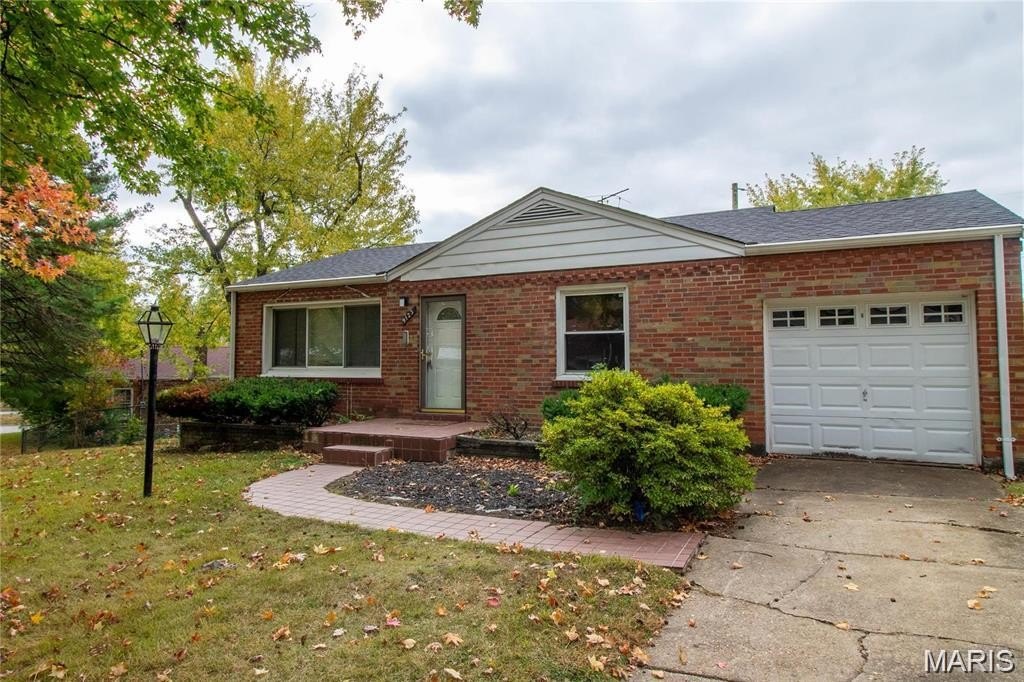 Single Family 2BR 1BA - 9123 Church, St Louis, MO
