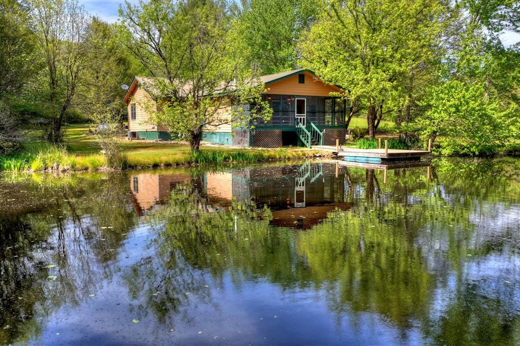 Single Family 3BR 2BA - 111 Candlewood Lane, Blue Ridge, GA