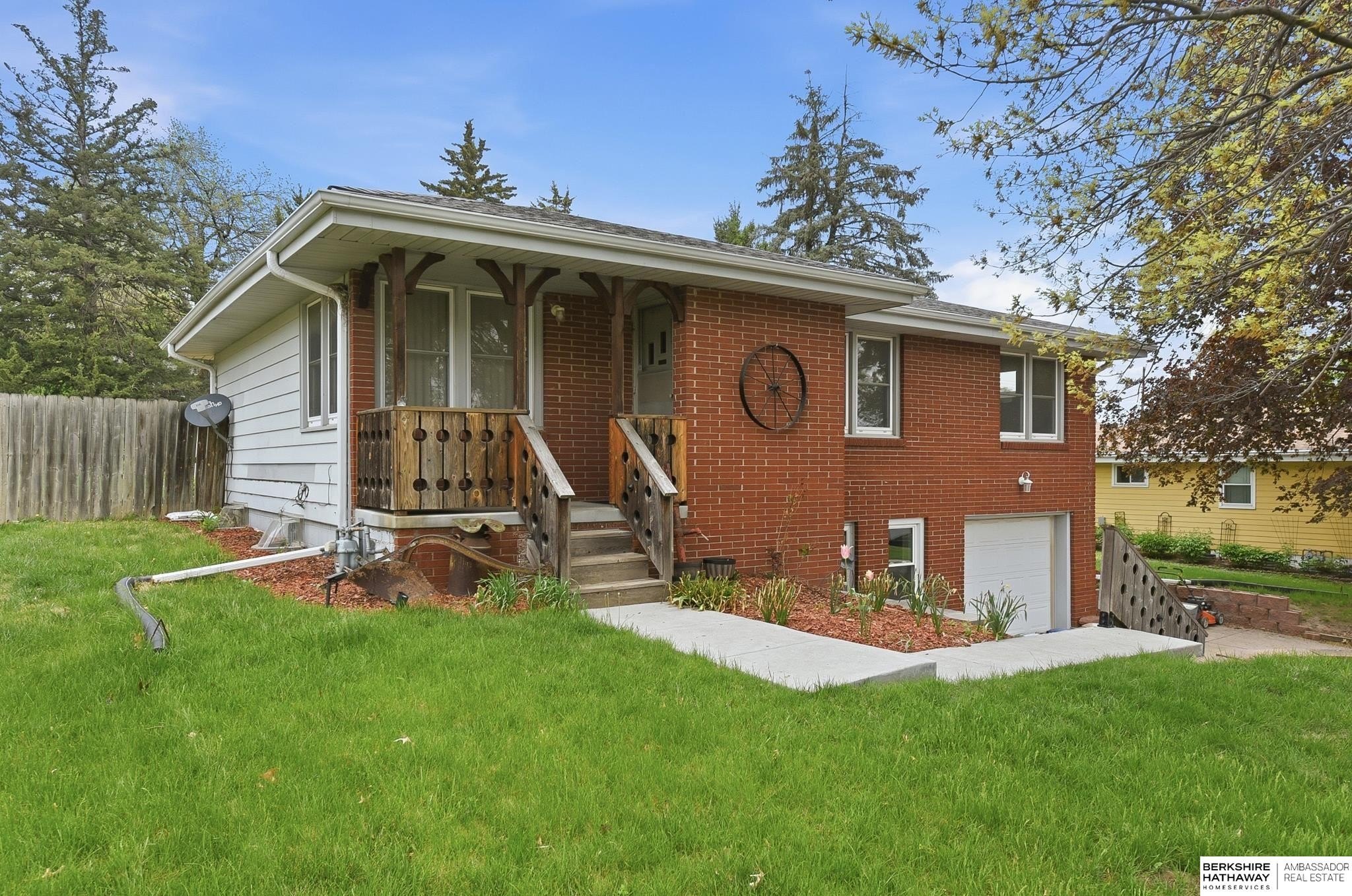 Single Family 3BR 2BA - 4606 Borman Street, Bellevue, NE