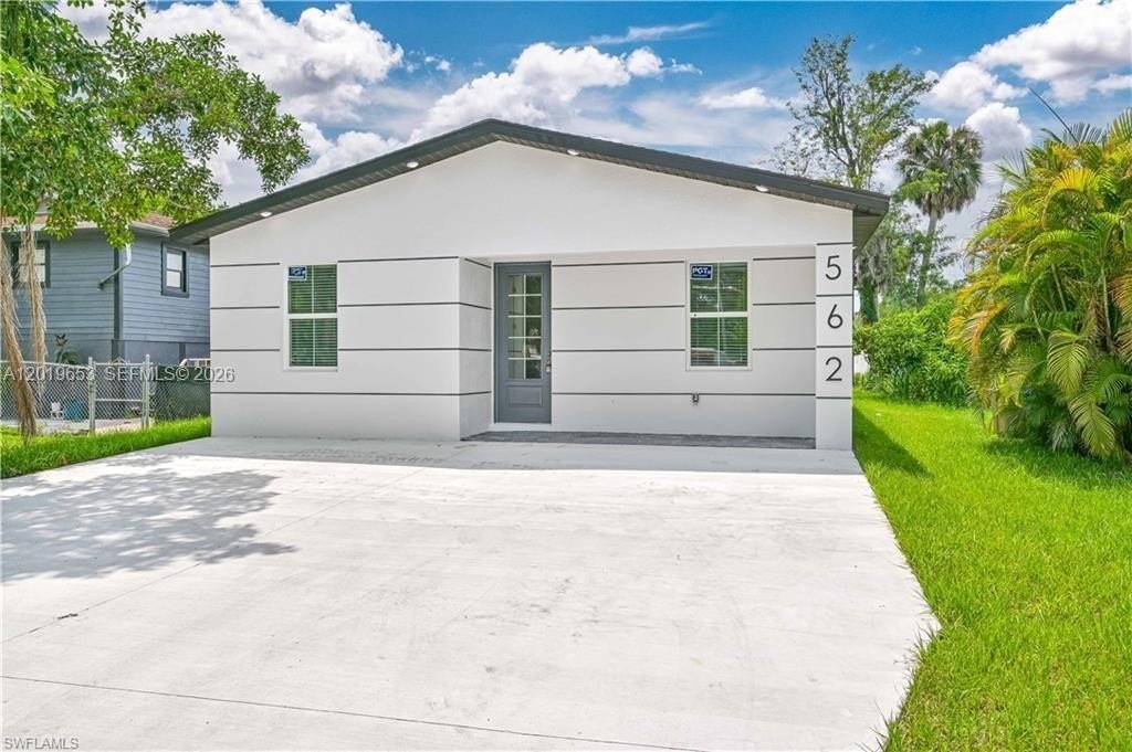 Single Family 7BR 5BA - 2223 Carver Ave, Other City - In The State Of Florida, FL