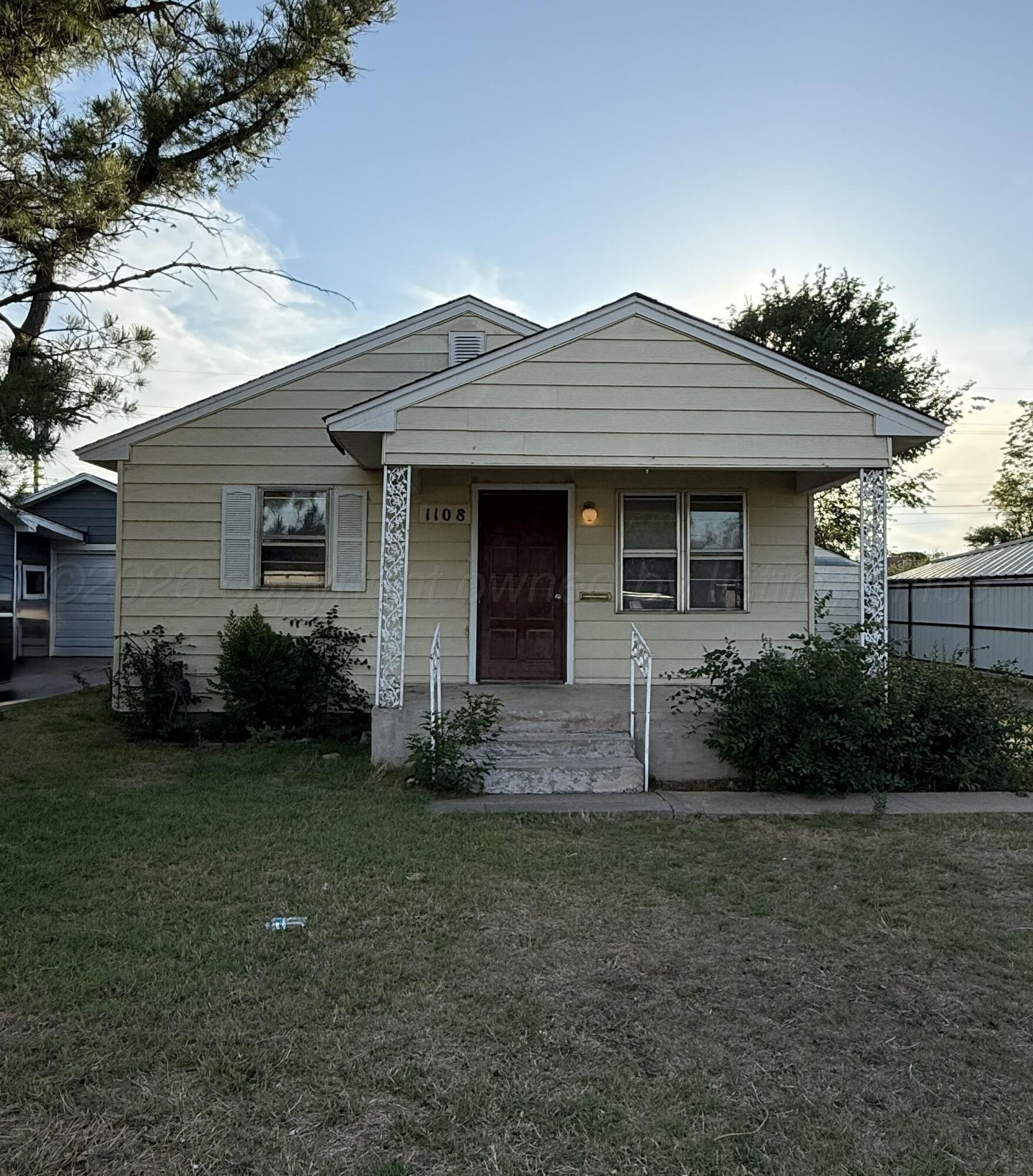 Single Family 2BR 1BA - 1108 S Dwight St, Pampa, TX