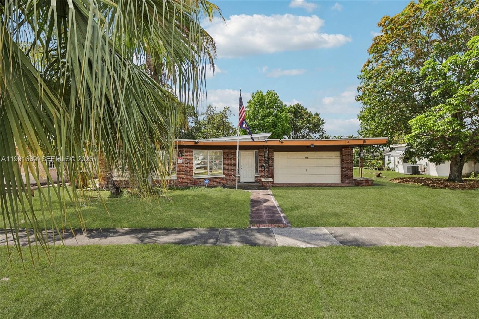 Single Family 2BR 1BA - 272 W 46th St, Hialeah, FL