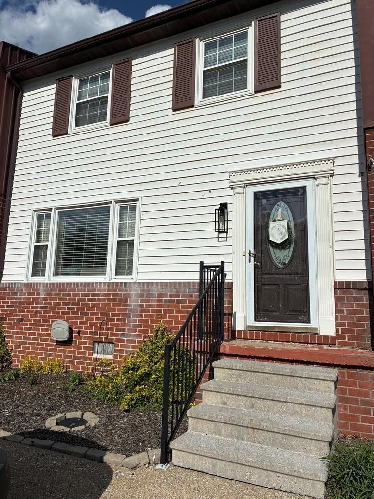 Single Family 3BR 3BA - 327 Jasper Dr, BECKLEY, WV