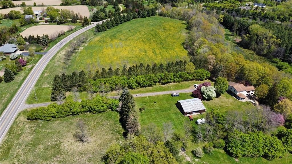 Single Family 3BR 3BA - 33175 N Lakes Trail, Chisago Lake Twp, MN