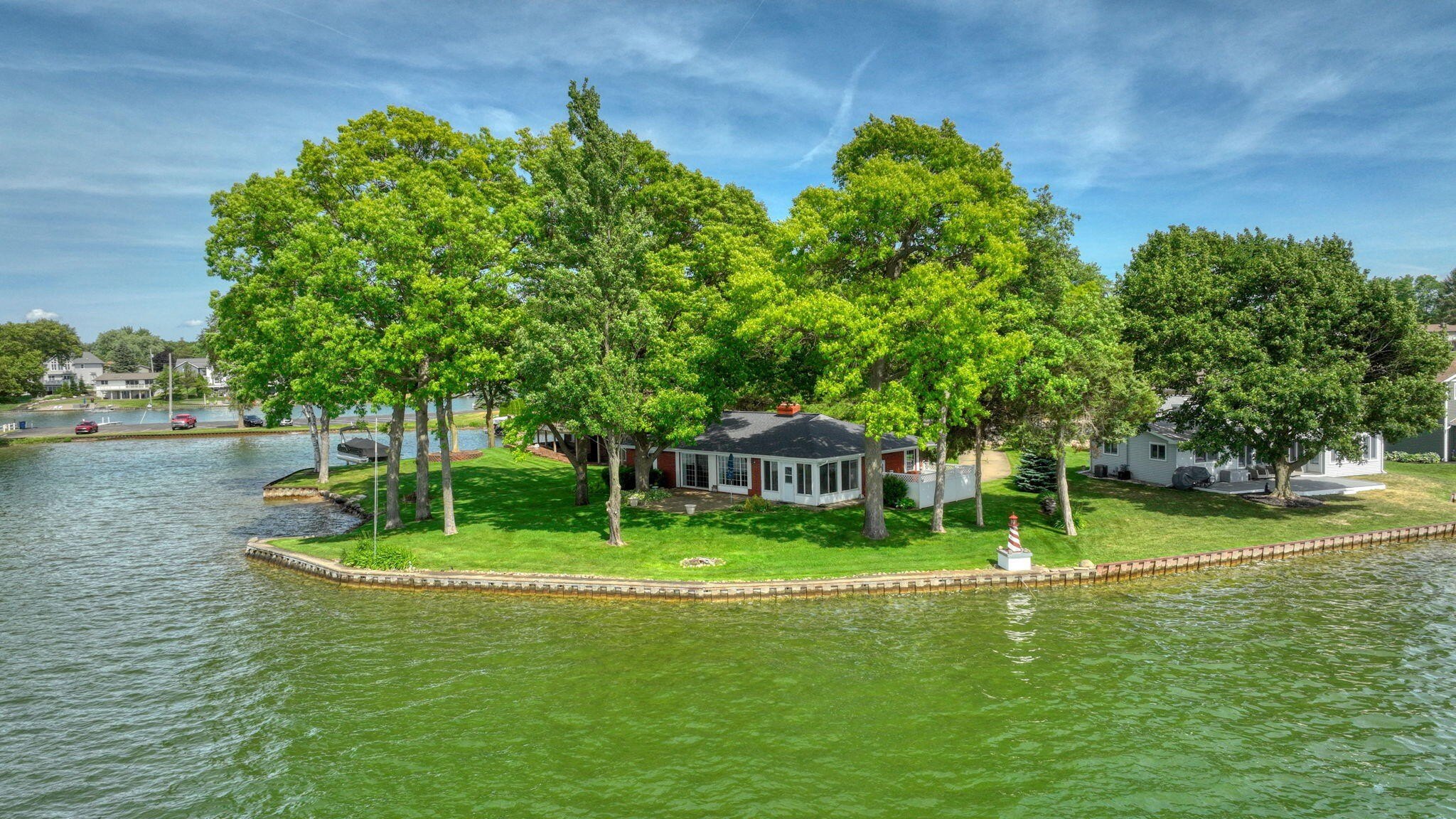 Single Family 2BR 1BA - 188 Hawthorne Drive, Brooklyn, MI