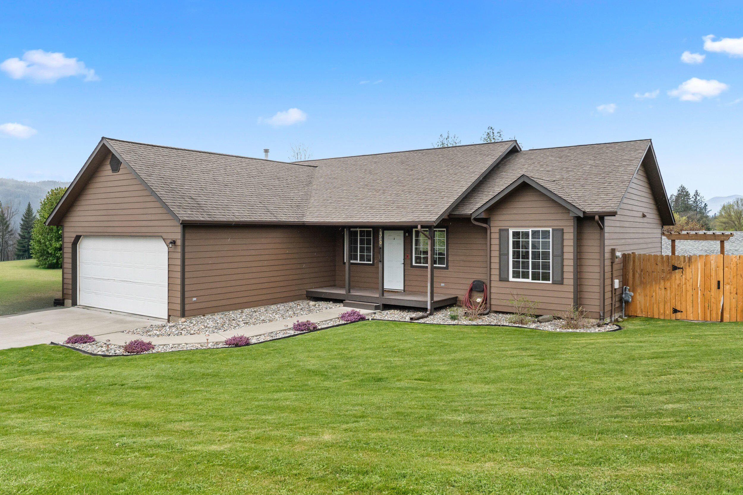 Single Family 3BR 2BA - 1350 NARCISSUS CT, KETTLE FALLS, WA