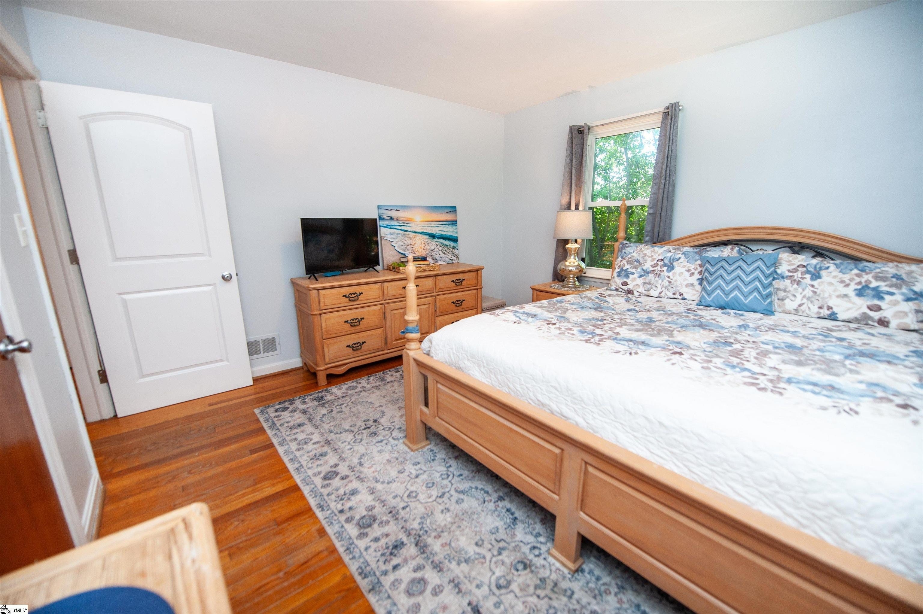 Single Family 3BR 2BA - 220 N Landford Street, Spartanburg, SC