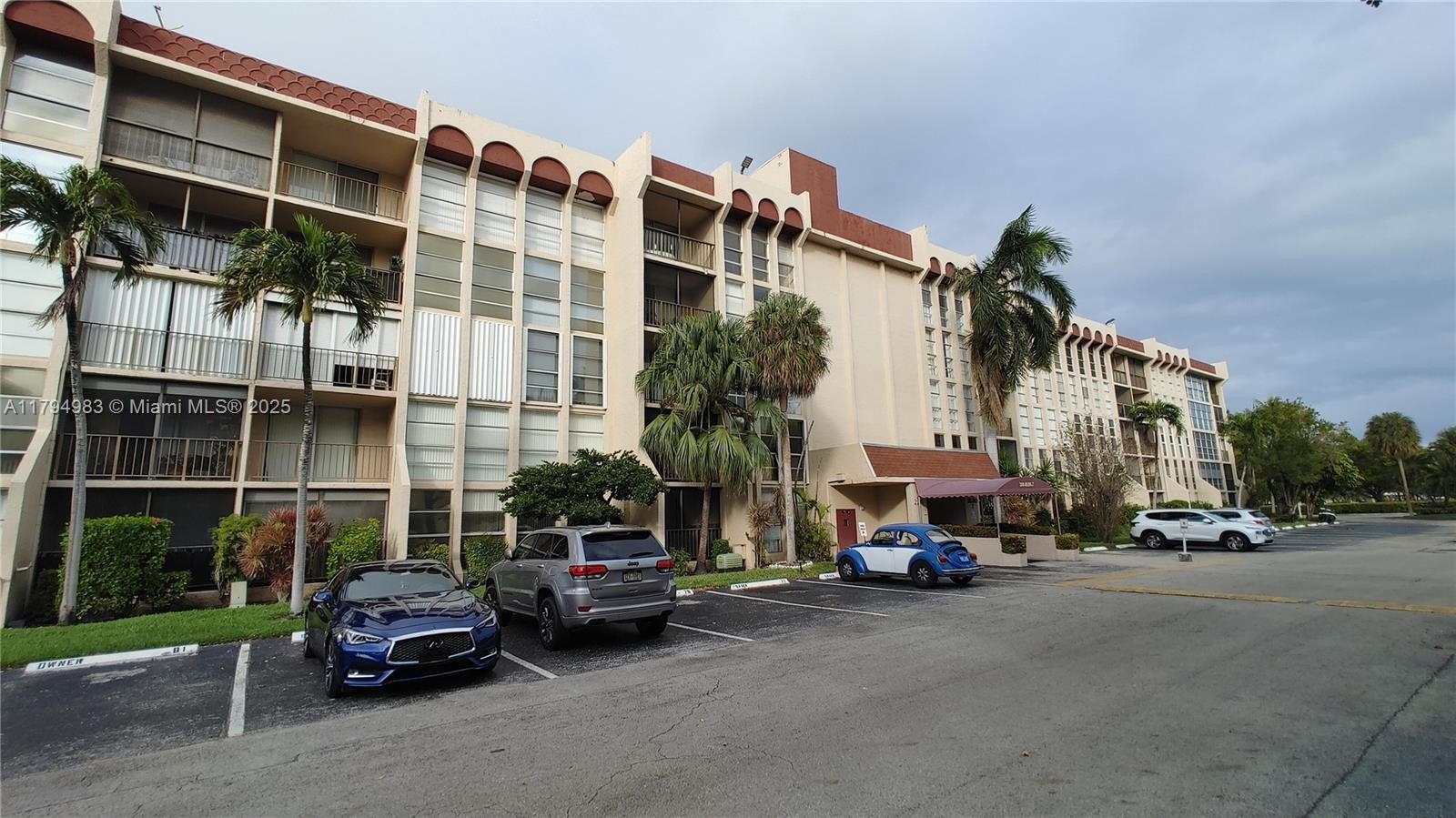 Condo 1BR 1BA - 2101 Atlantic Shores Blvd, Hallandale Beach, FL