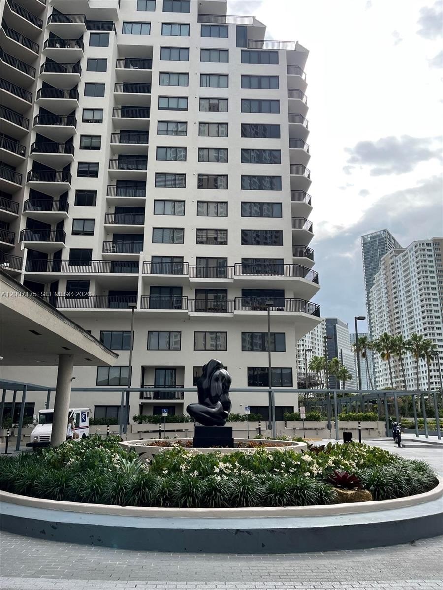 Condo 1BR 2BA - 540 Brickell Key Dr, Miami, FL