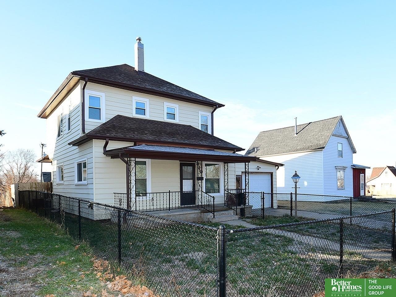 Single Family 3BR 2BA - 910 8th Street, Fairbury, NE
