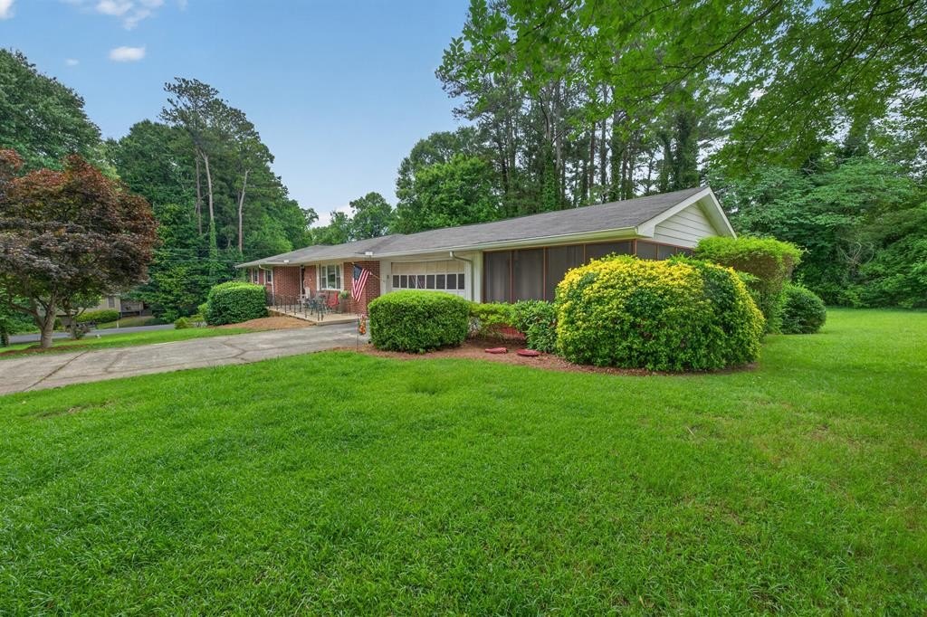 Single Family 3BR 3BA - 940 Chesterfield Drive, Marietta, GA