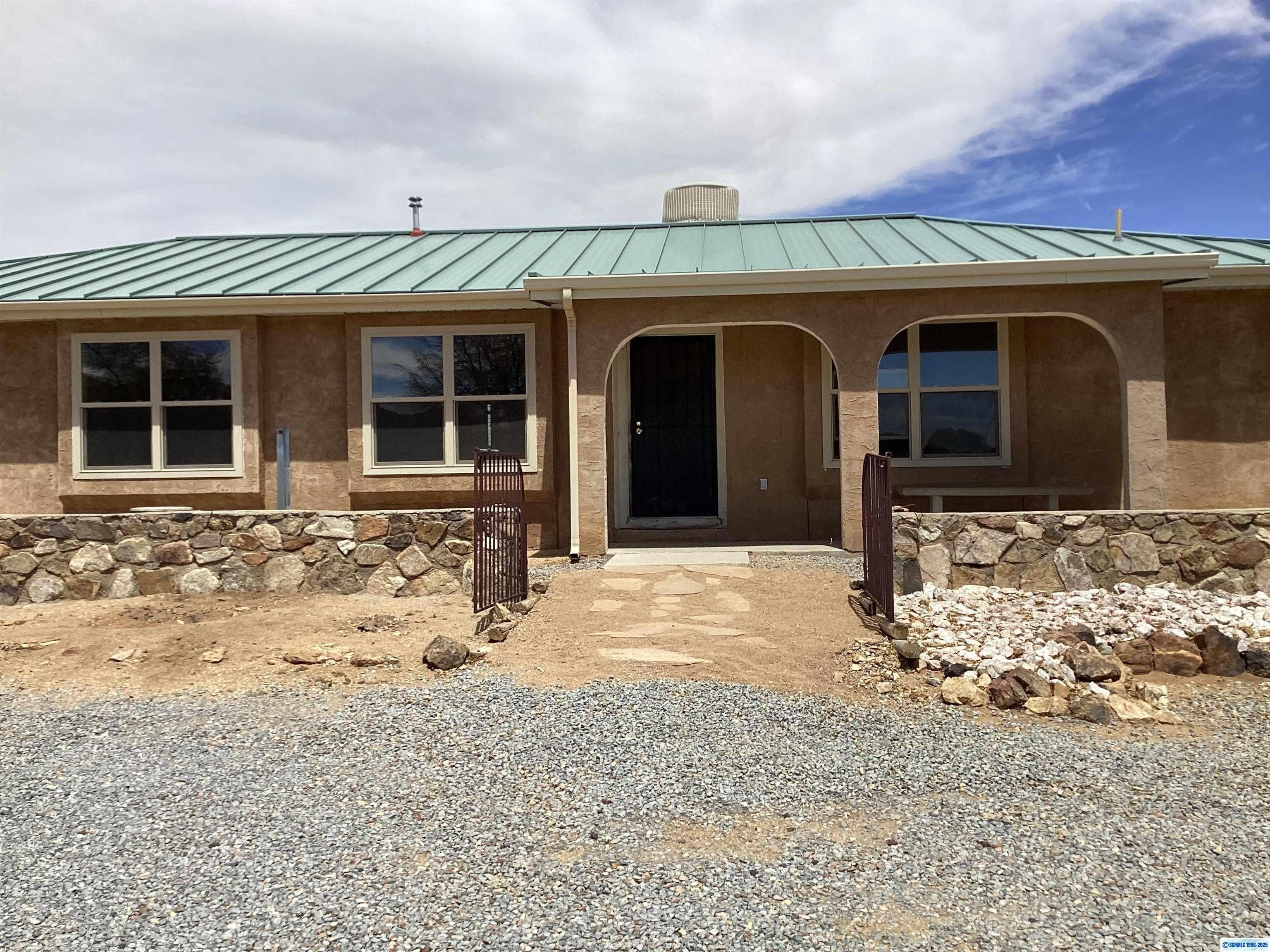 Single Family 3BR 3BA - 56 Sundown Trail, Silver City, NM
