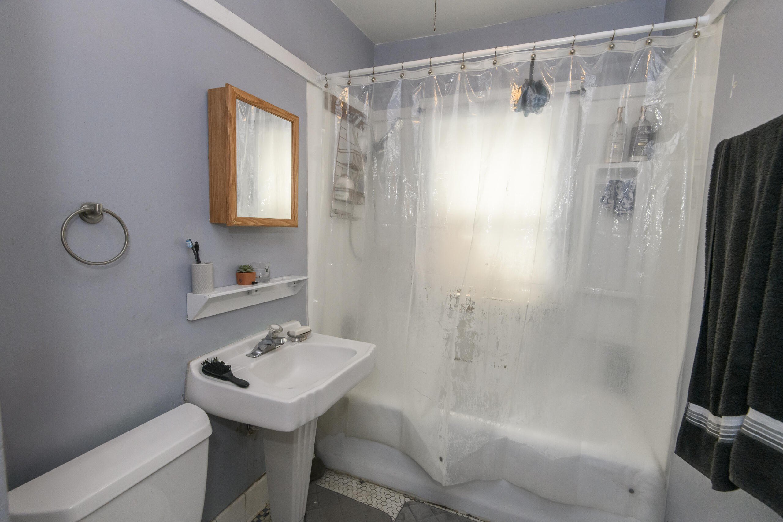Other 3BR 1BA - 6221 W Lloyd St, Wauwatosa, WI