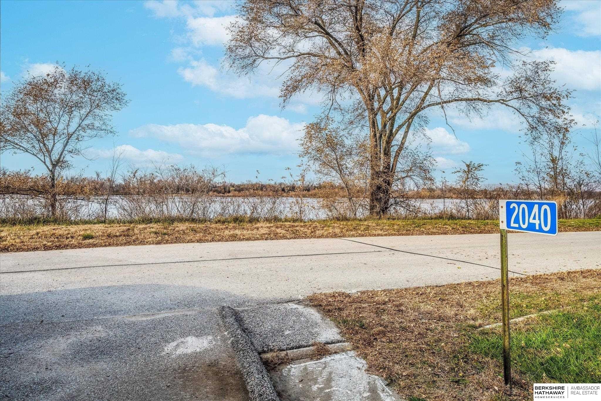 Single Family 3BR 3BA - 2040 Platteview Drive, Cedar Creek, NE