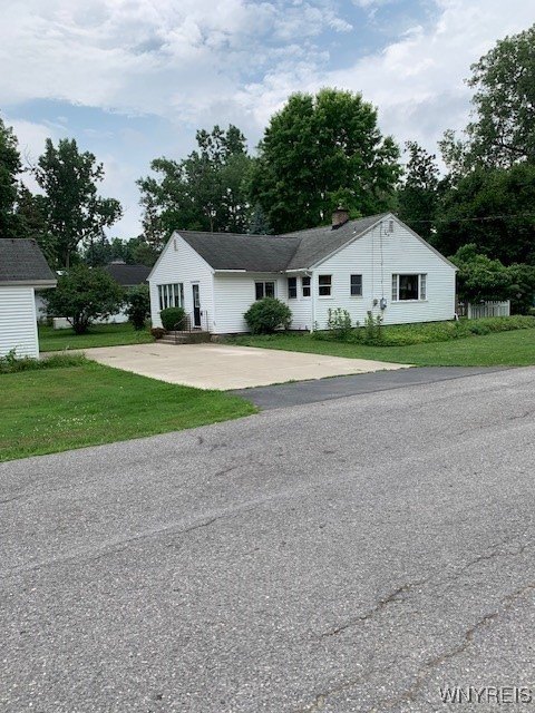 4441 E E Overlook Dr