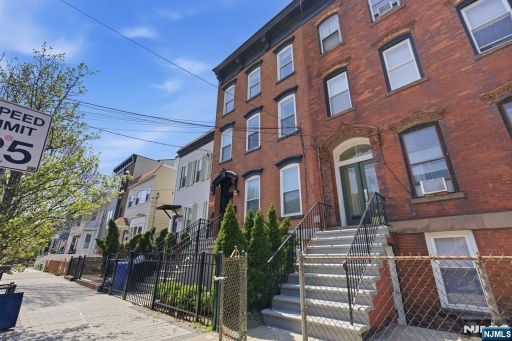 Other 2BR 1BA - 269 Ogden Avenue 1, Jersey City, NJ