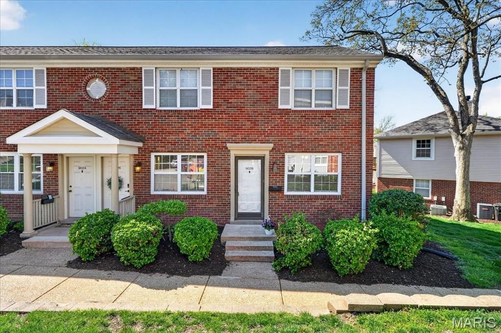 Condo 2BR 1BA - 9028 Cardinal Terrace, Brentwood, MO