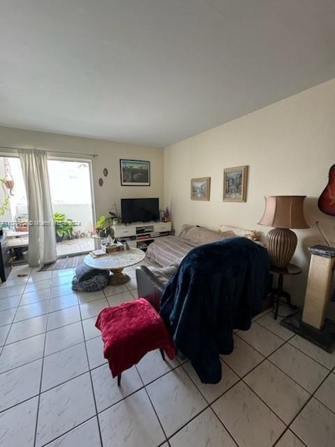 Condo 1BR 1BA - 2000 Biarritz Dr, Miami Beach, FL