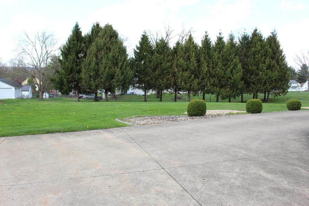 Single Family 2BR 2BA - 51 Maple, Lexington, OH