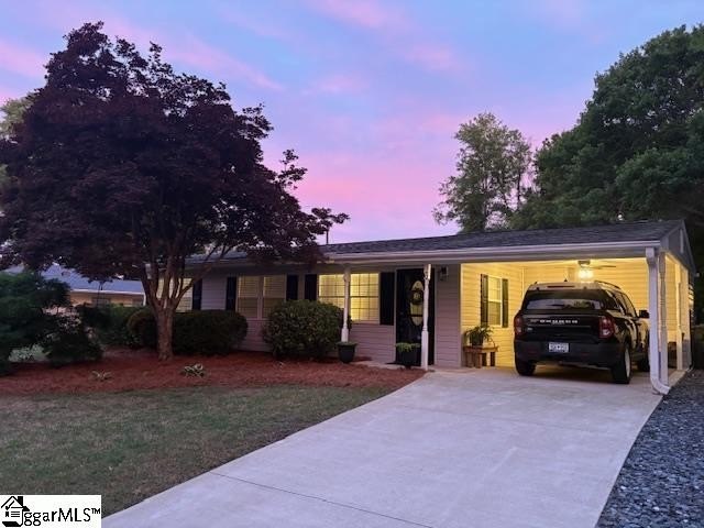 Single Family 2BR 1BA - 6 Paris View Drive, Travelers Rest, SC