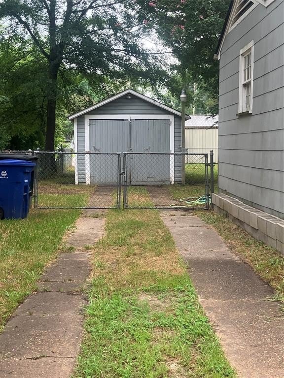 Single Family 3BR 1BA - 4027 Ridgemoor Avenue, Shreveport, LA