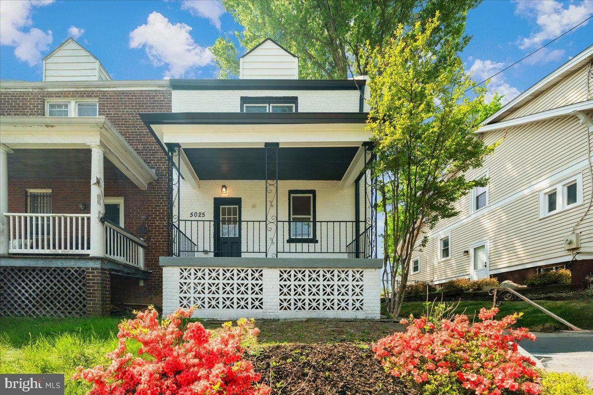 Single Family 4BR 3BA - 5025 BLAINE ST NE, WASHINGTON, DC
