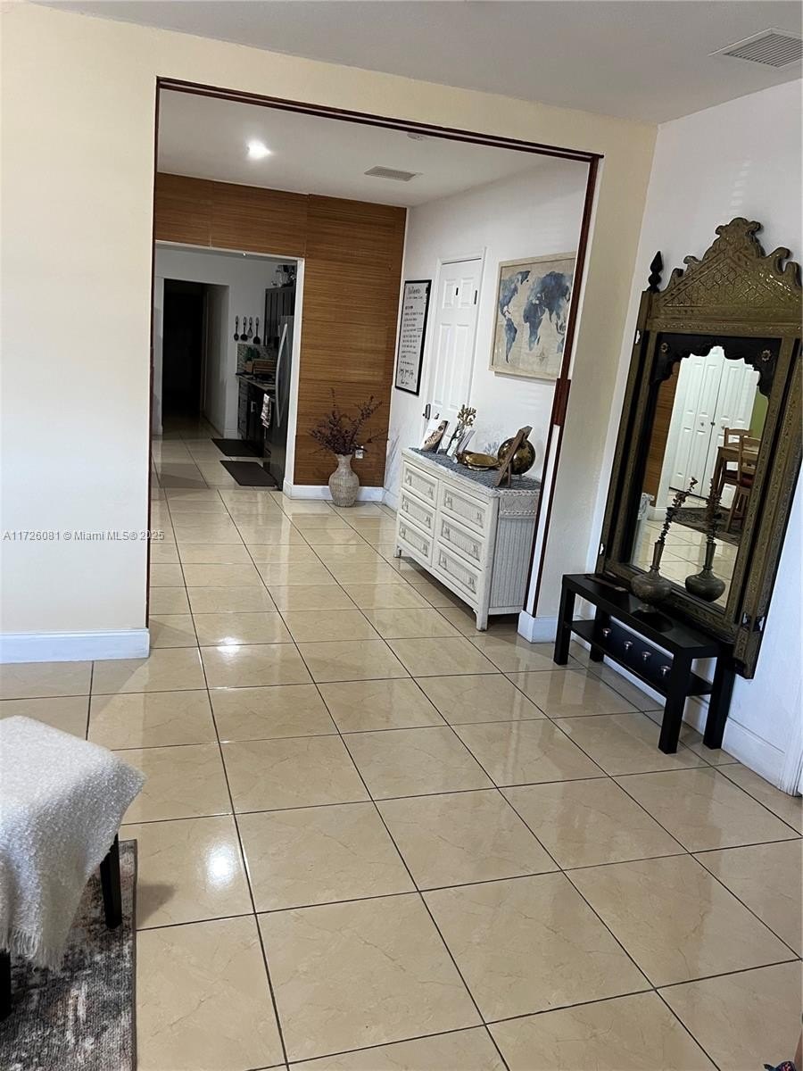 Single Family 8BR 8BA - 720 NW 30th Ave, Miami, FL
