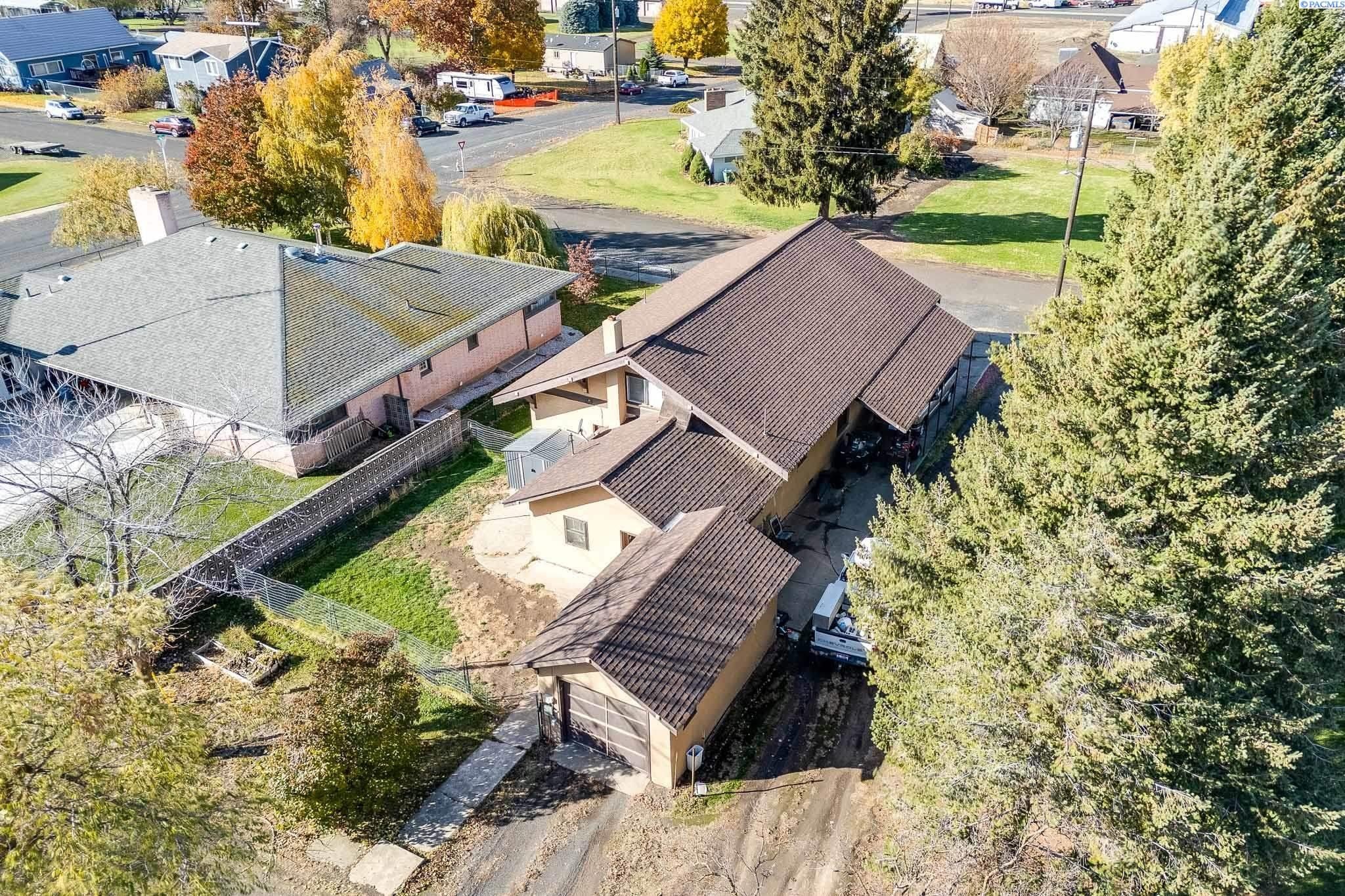 Other 3BR 1BA - 305 S Whitman Ave, La Crosse, WA