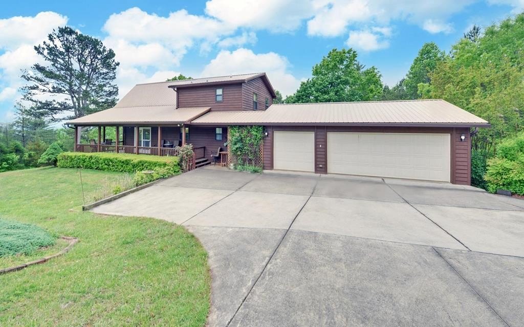 Single Family 2BR 2BA - 527 Country Mountain Ridge Drive, MURPHY, NC