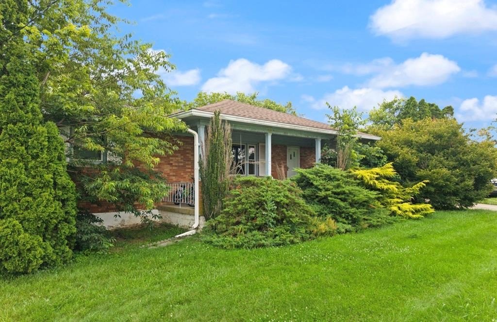 Single Family 4BR 2BA - 252 West Rice Lane, Richmond, KY