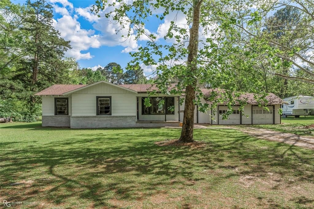 Single Family 4BR 1BA - 5725 Harper Road, Keithville, LA