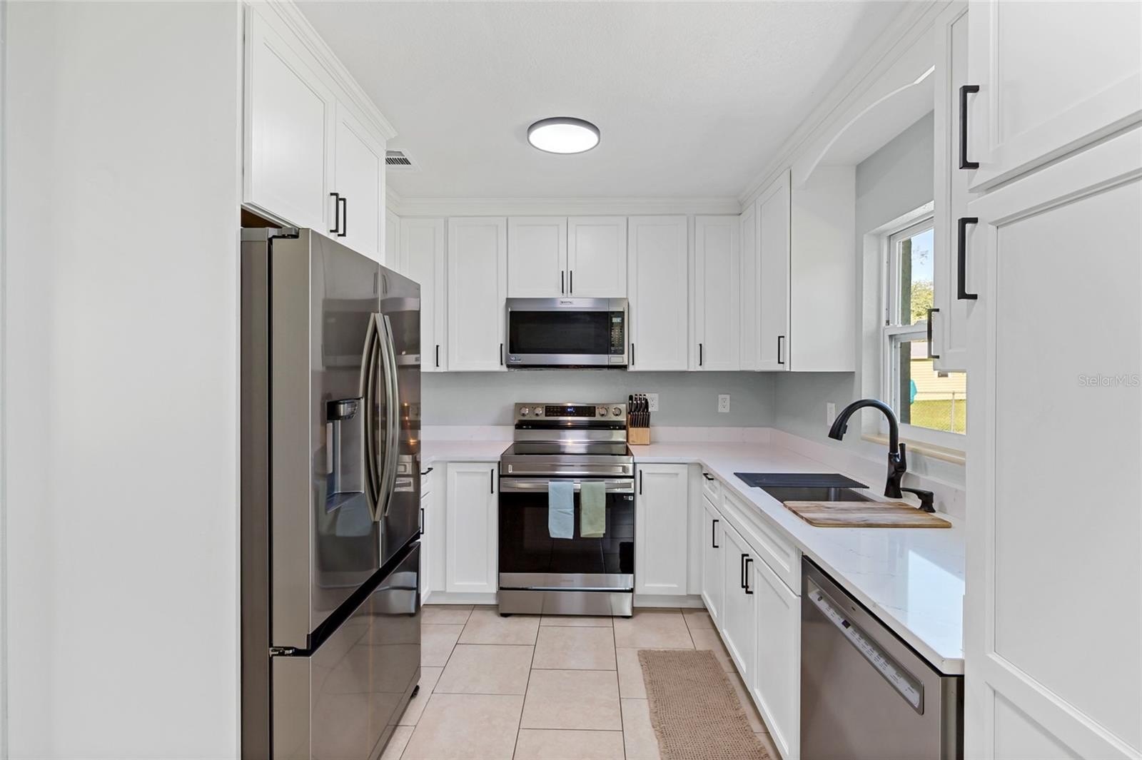 1816 7TH St W  