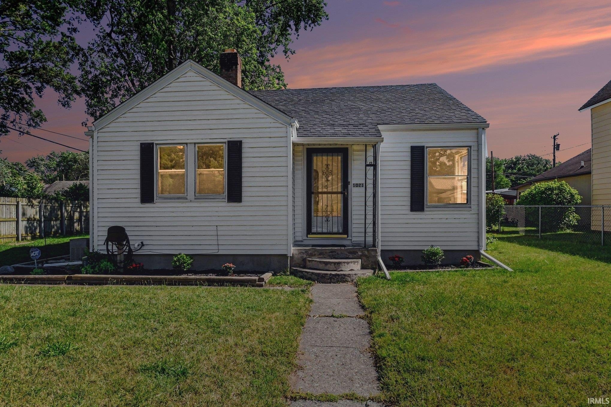 Single Family 2BR 2BA - 1021 Center Street, Elkhart, IN