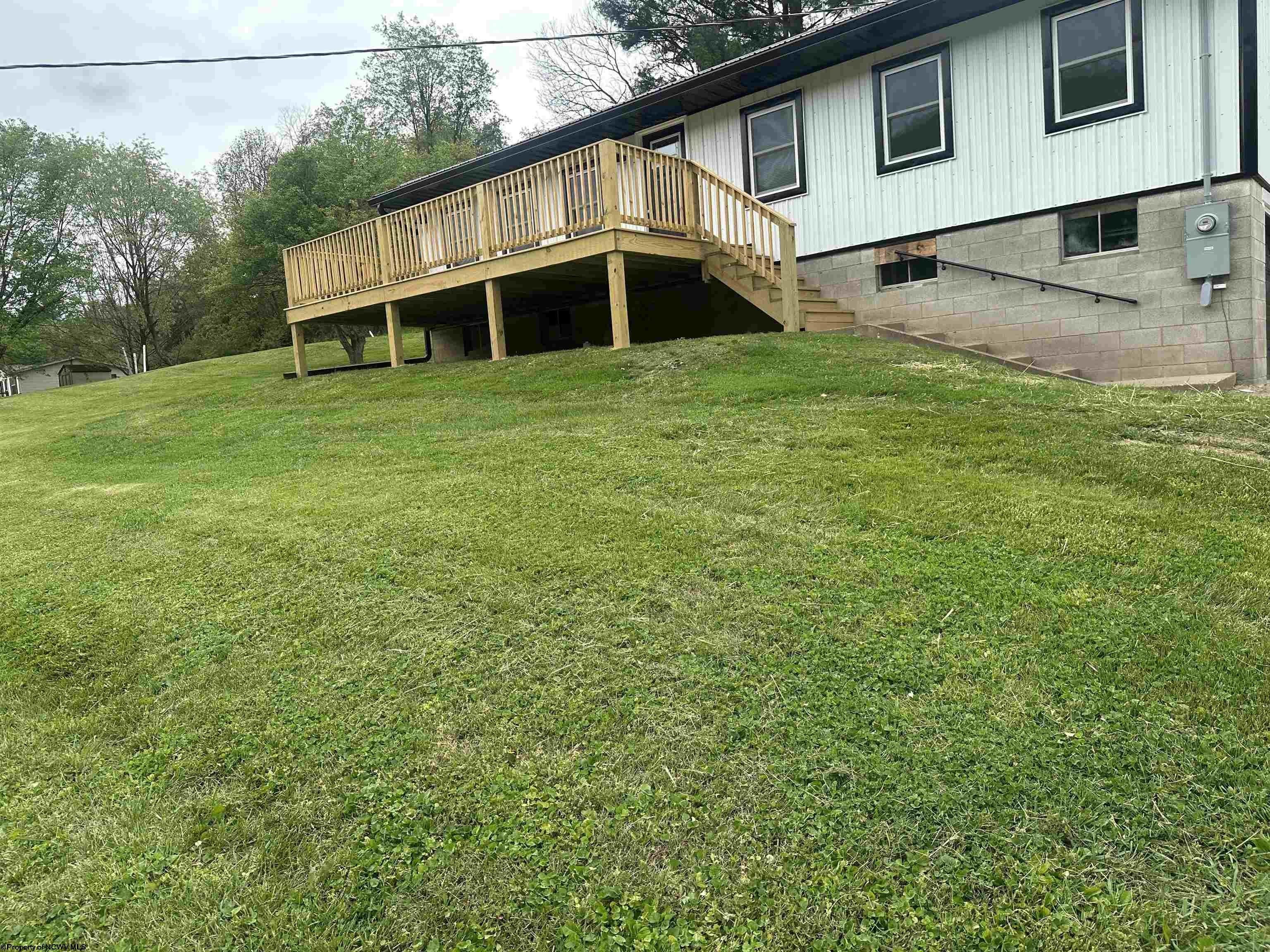 Single Family 3BR 1BA - 3792 Wilsonburg Road, Reynoldsville, WV