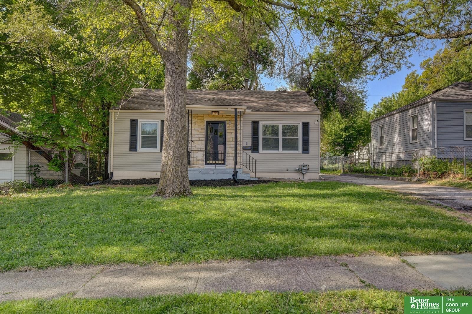 Single Family 3BR 1BA - 5605 Manderson Street, Omaha, NE