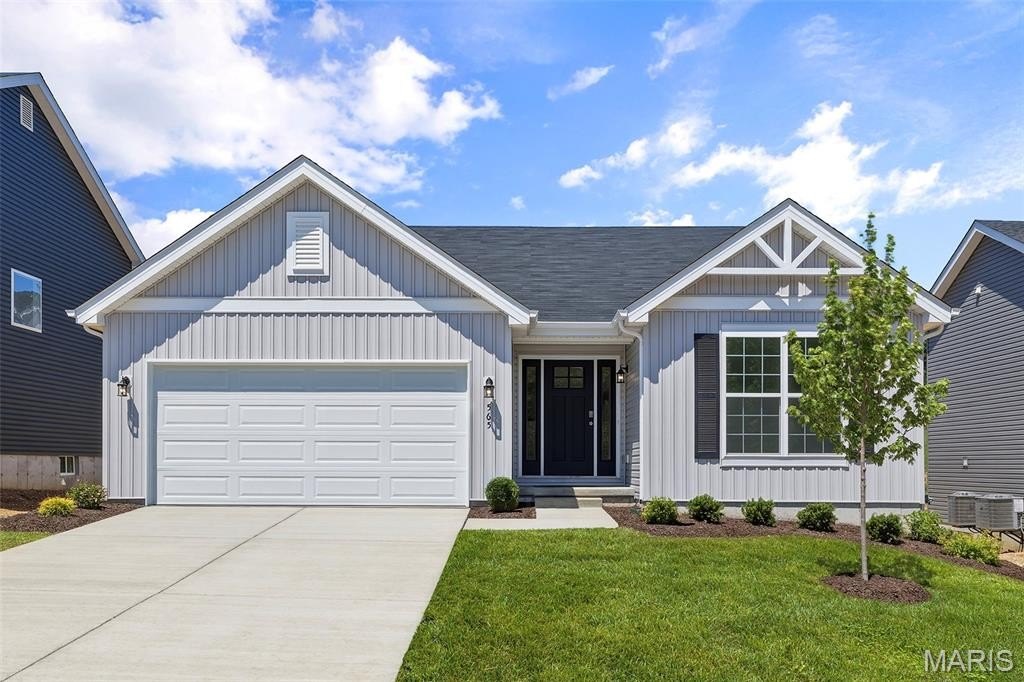Single Family 3BR 2BA - 565 Edison Way, Wentzville, MO