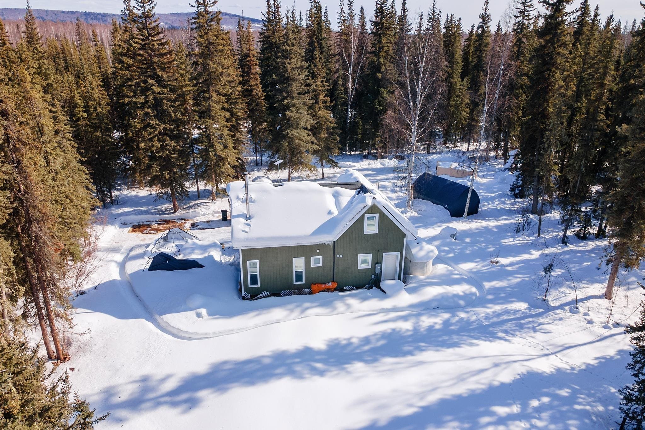 Single Family 1BR 1BA - 611 CONSTITUTION DRIVE, Fairbanks, AK