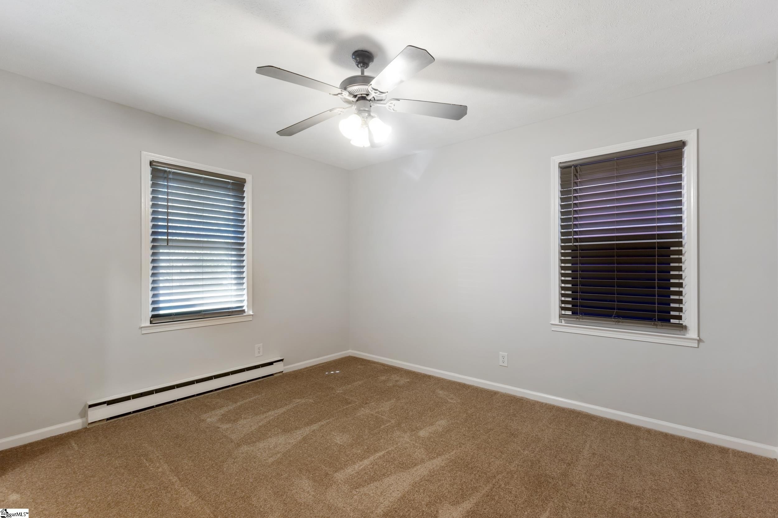 Single Family 2BR 2BA - 1120 Saluda Lake Road, Greenville, SC