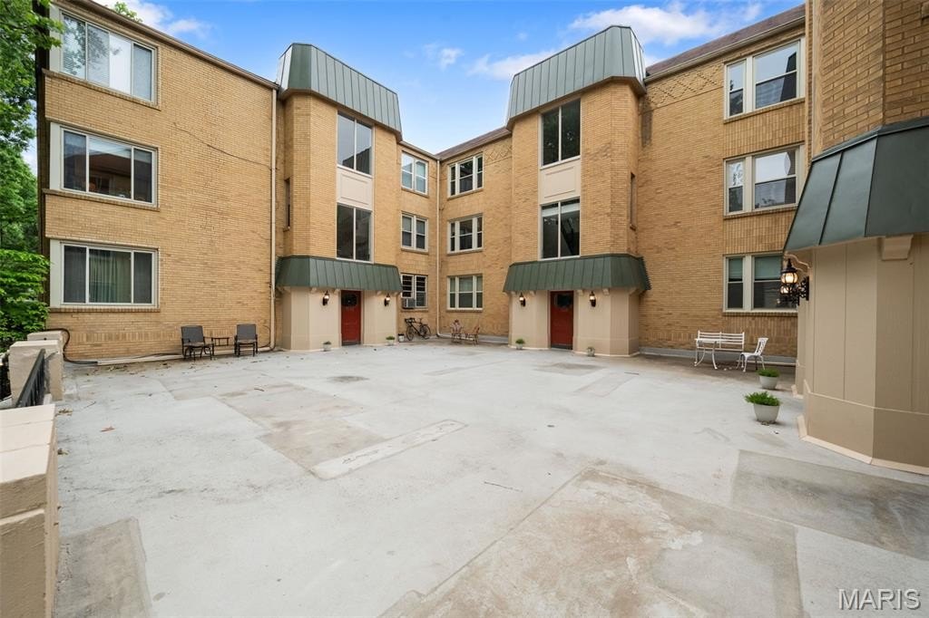 Condo 2BR 2BA - 7542 York Drive, St Louis, MO