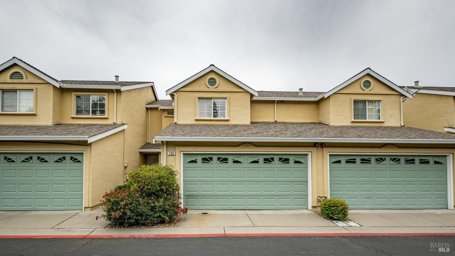 Single Family 2BR 3BA - 106 Roseburg Way, Fairfield, CA