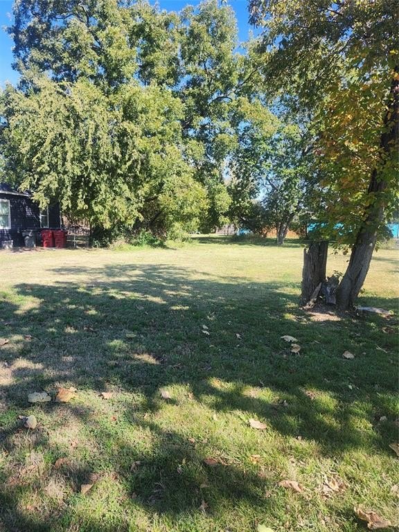 Plots and Land - 811 N East Street, Sherman, TX