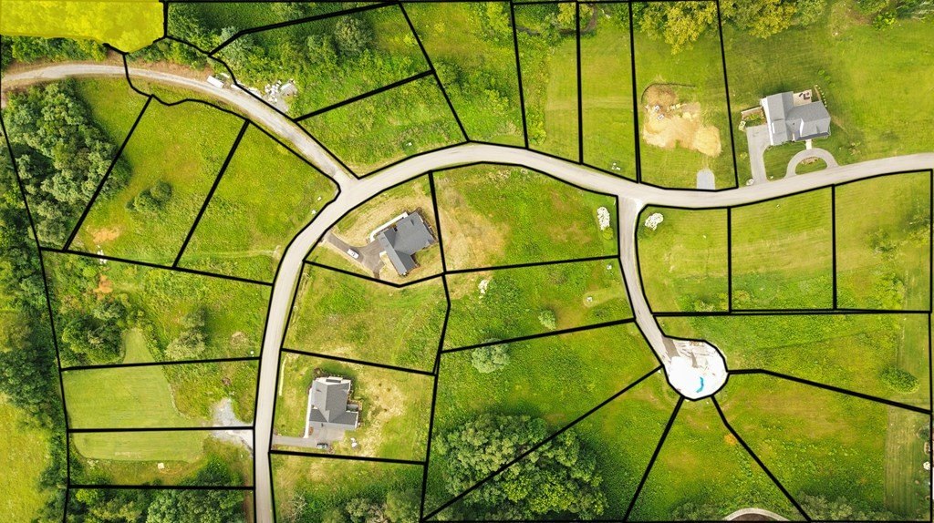 Tbd Creekside Court Lot# 213  