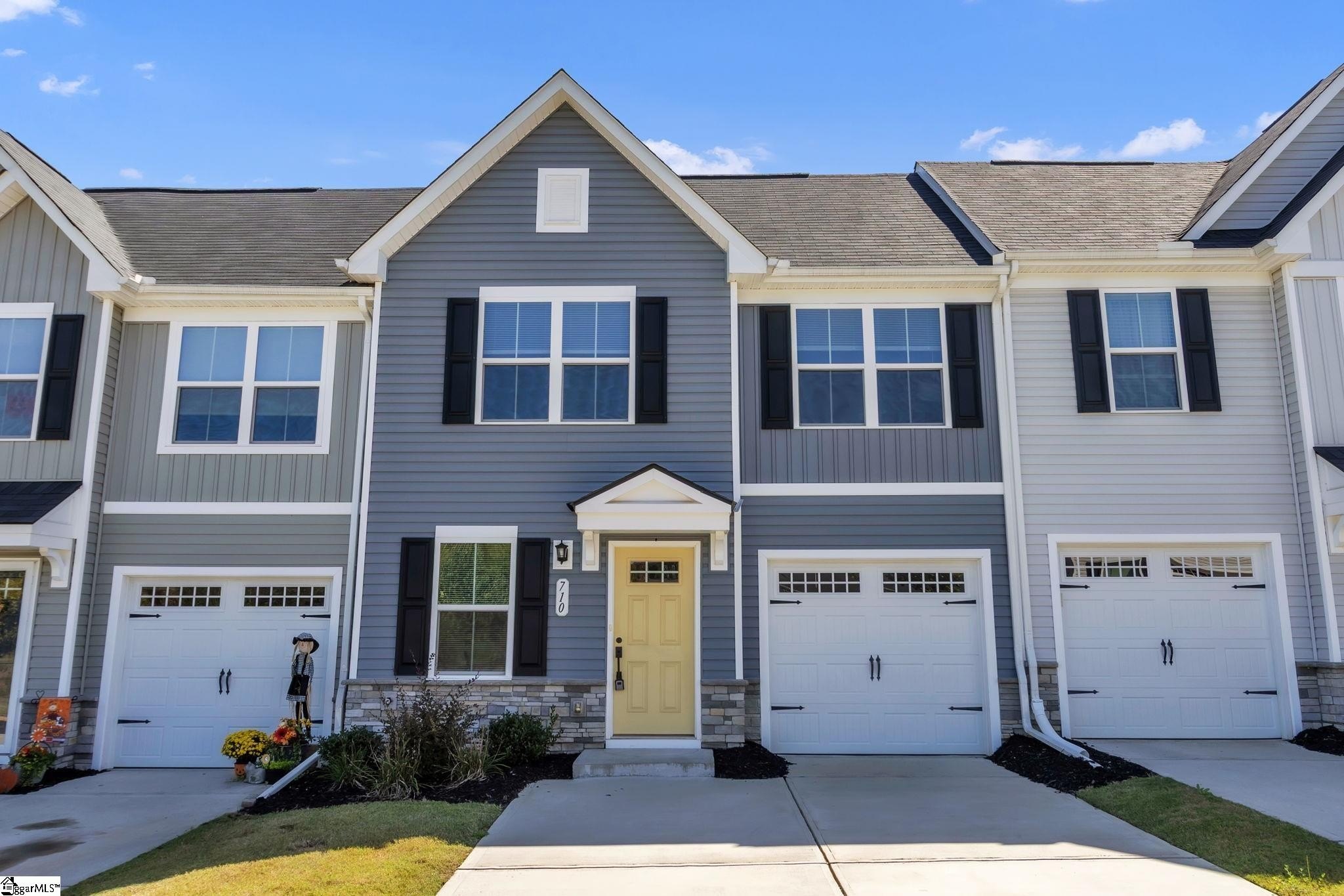 Single Family 3BR 3BA - 710 Cresslyn Court, Greenville, SC
