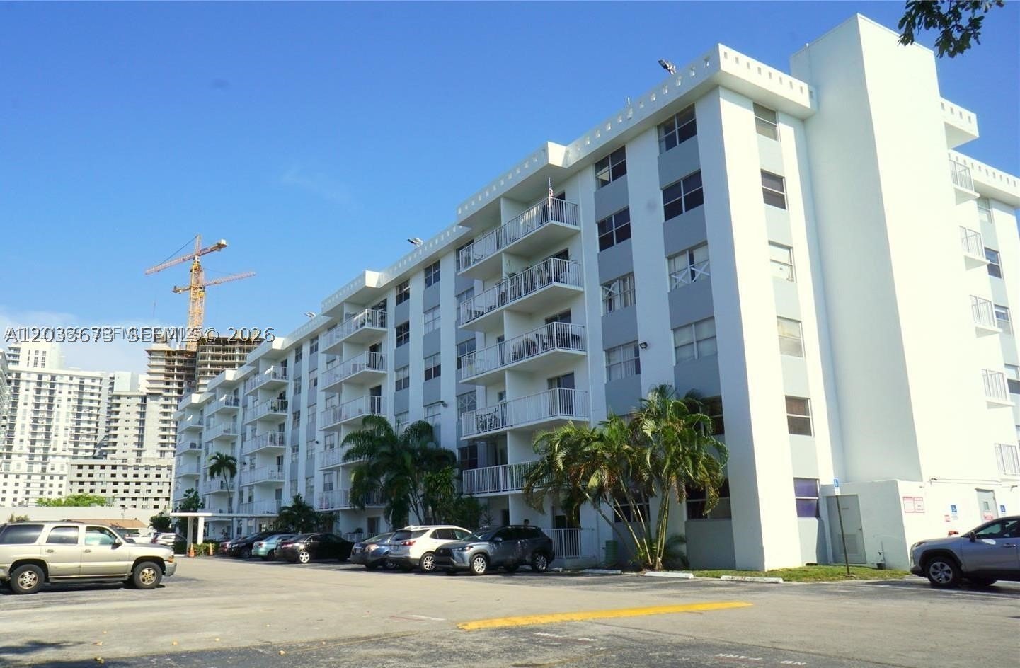 Condo 1BR 1BA - 16465 NE 22nd Ave, North Miami Beach, FL