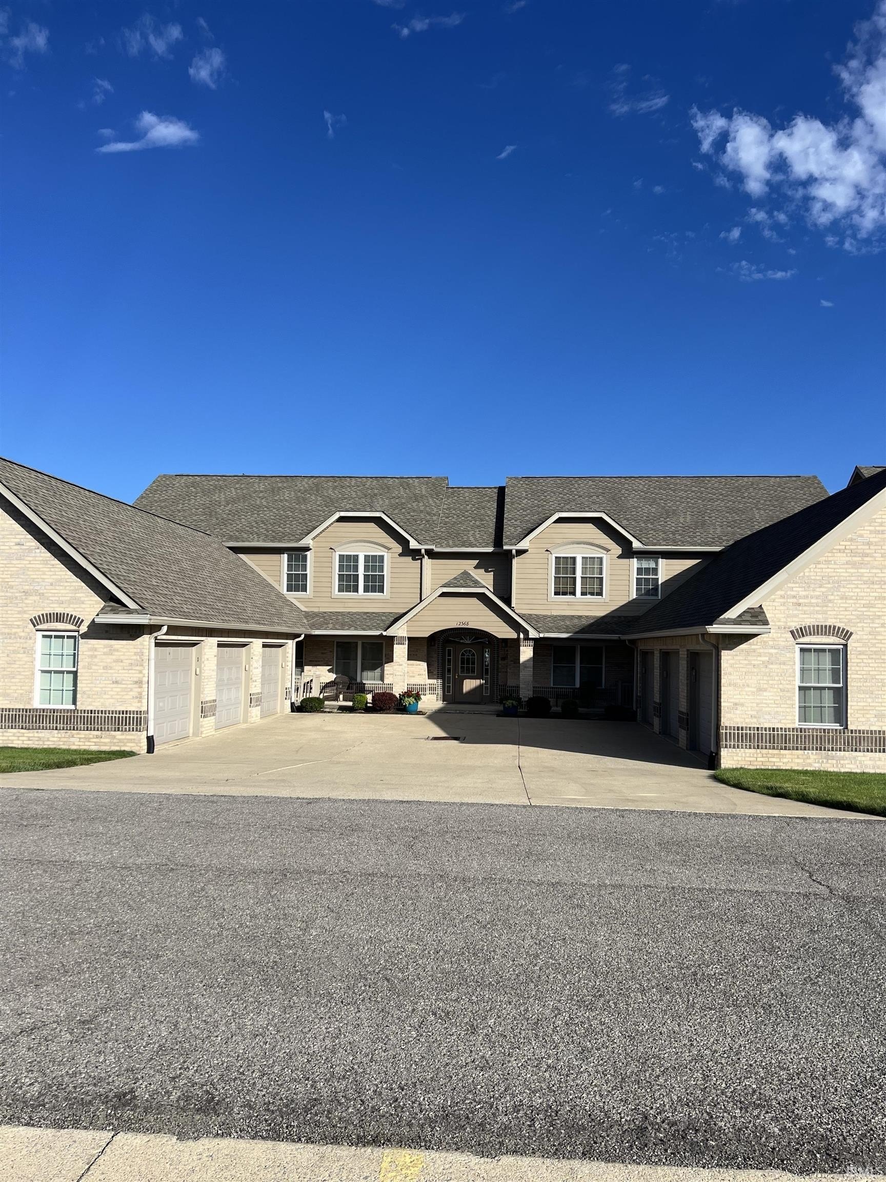 Condo 3BR 2BA - 12368 N Bridgeview Drive, Monticello, IN