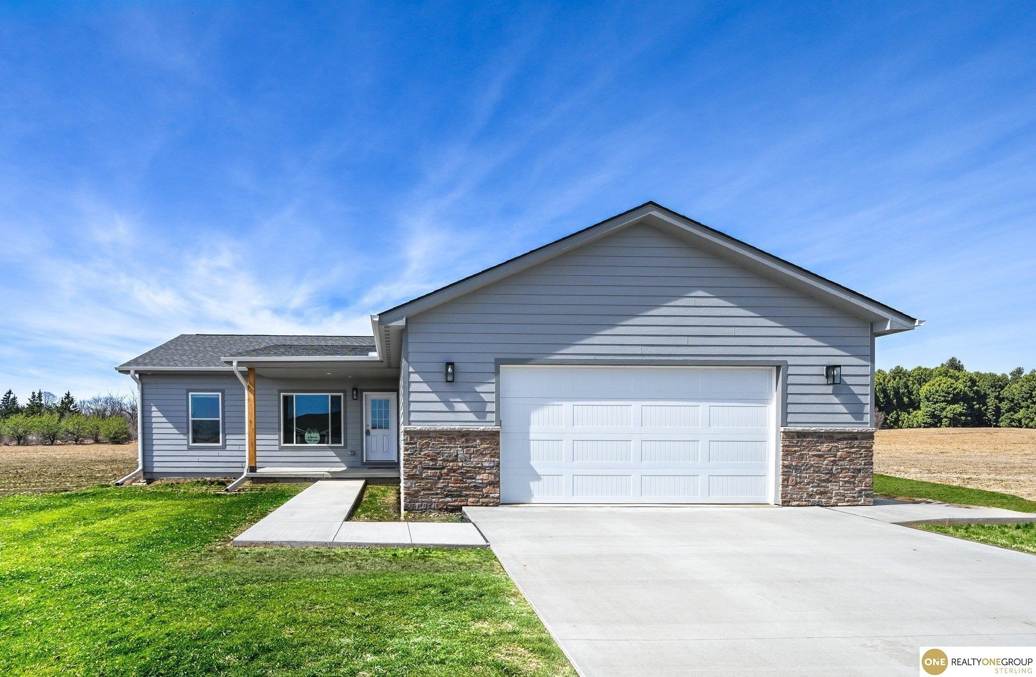 Single Family 3BR 2BA - 210 Harvest Hills Drive, Woodbine, IA