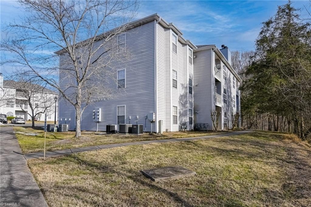 Condo 2BR 2BA - 514 Rivertree Lane, Winston-Salem, NC