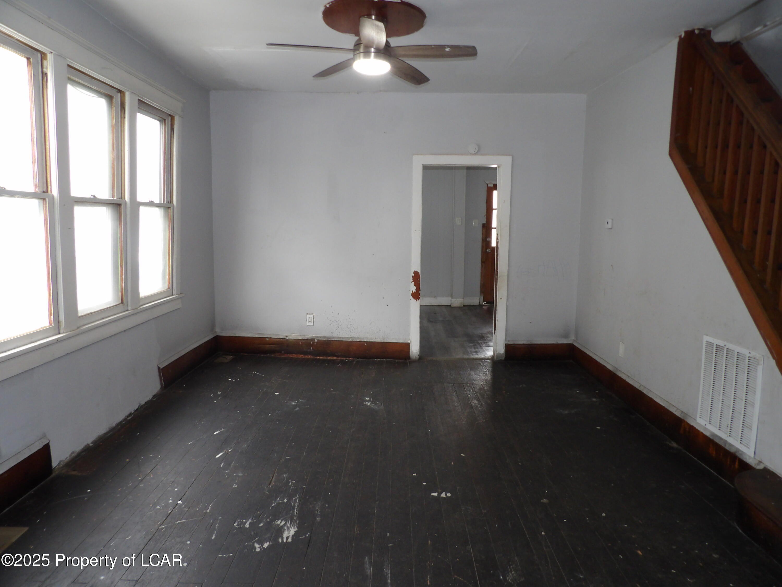Single Family 5BR 1BA - 46 Hillard Street, Wilkes-Barre, PA