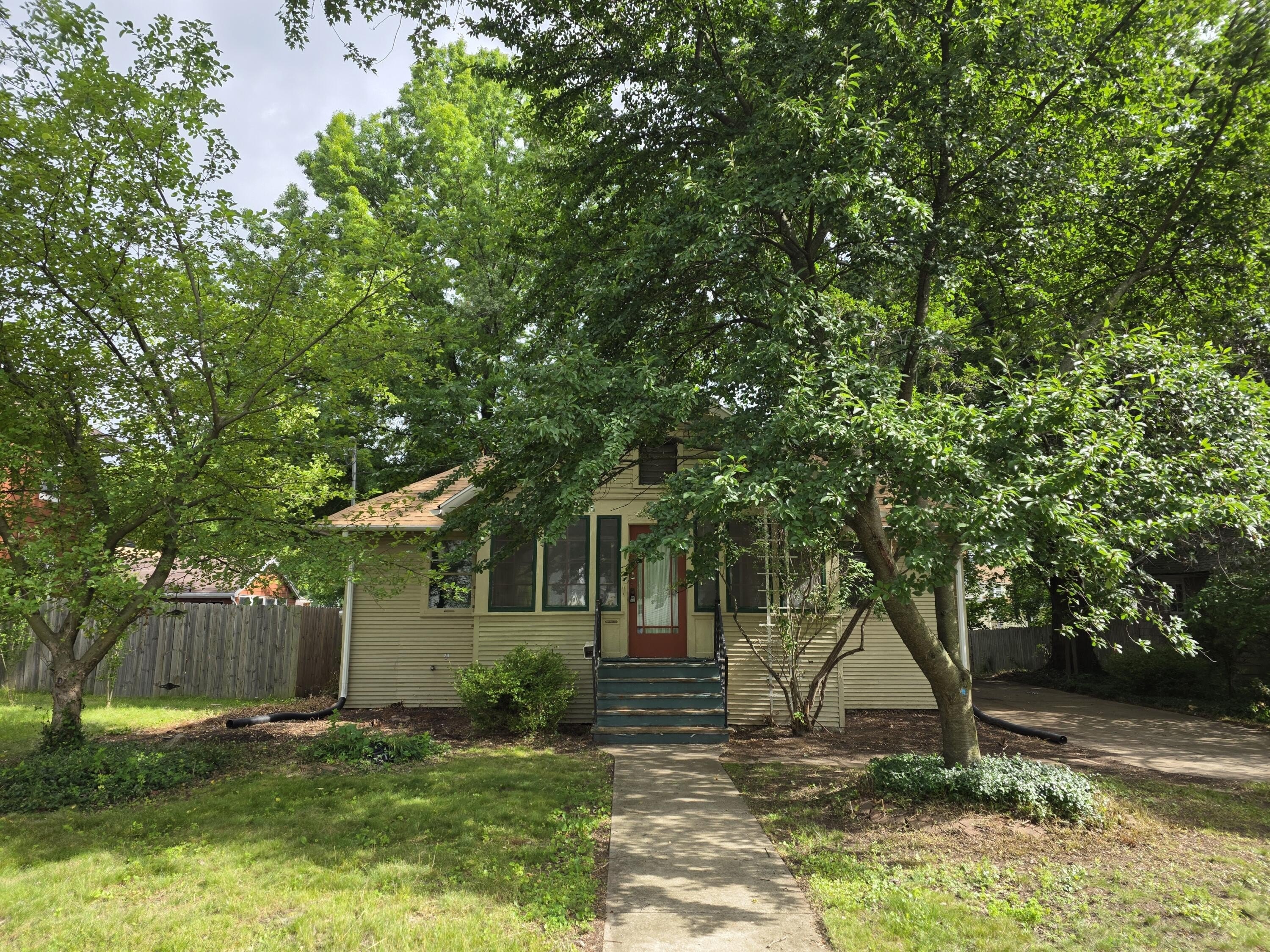 Other 2BR 1BA - 410 Griswold Street, Jackson, MI