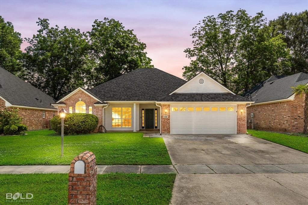 Single Family 3BR 2BA - 2522 Brookhaven Drive, Bossier City, LA